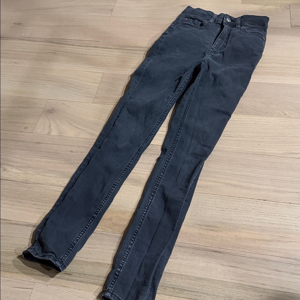 Black Skinny Jeans